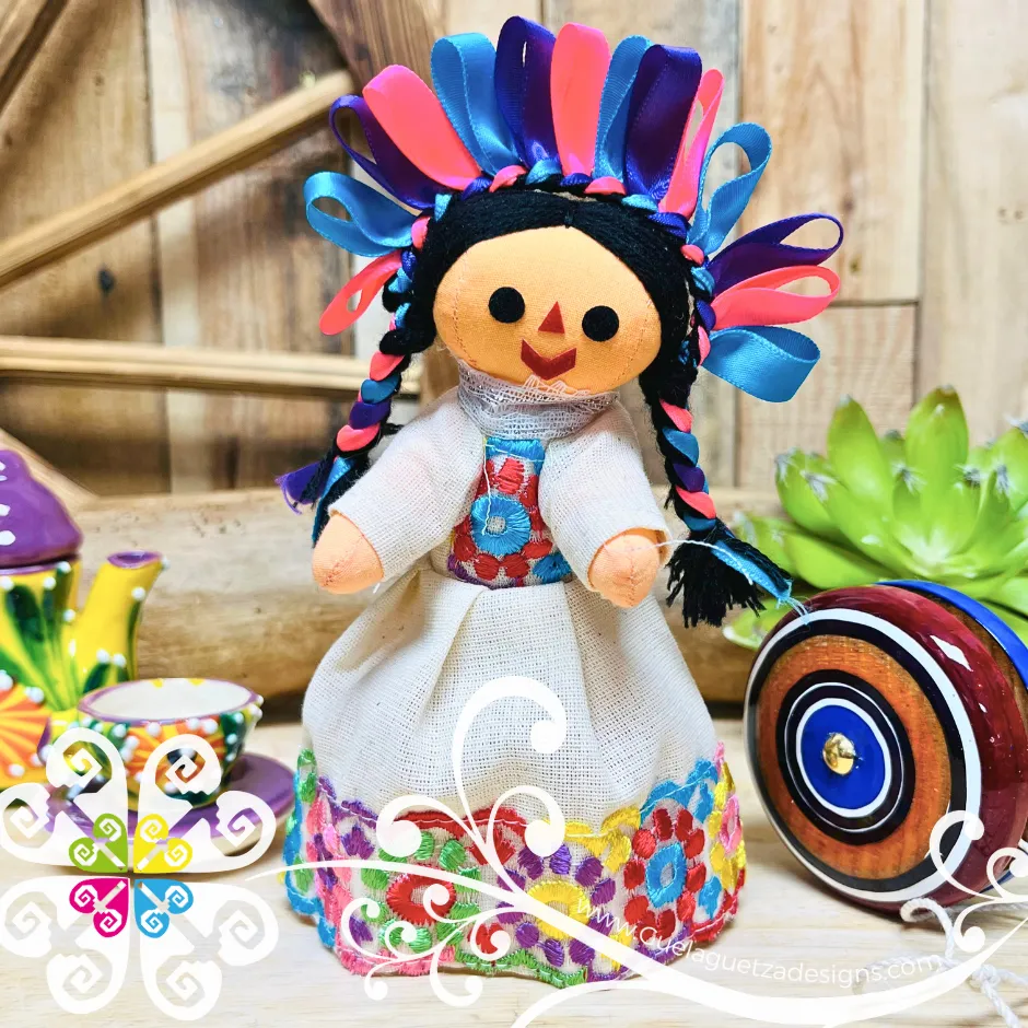 Mini Mexican Otomi Doll - Sencilla
