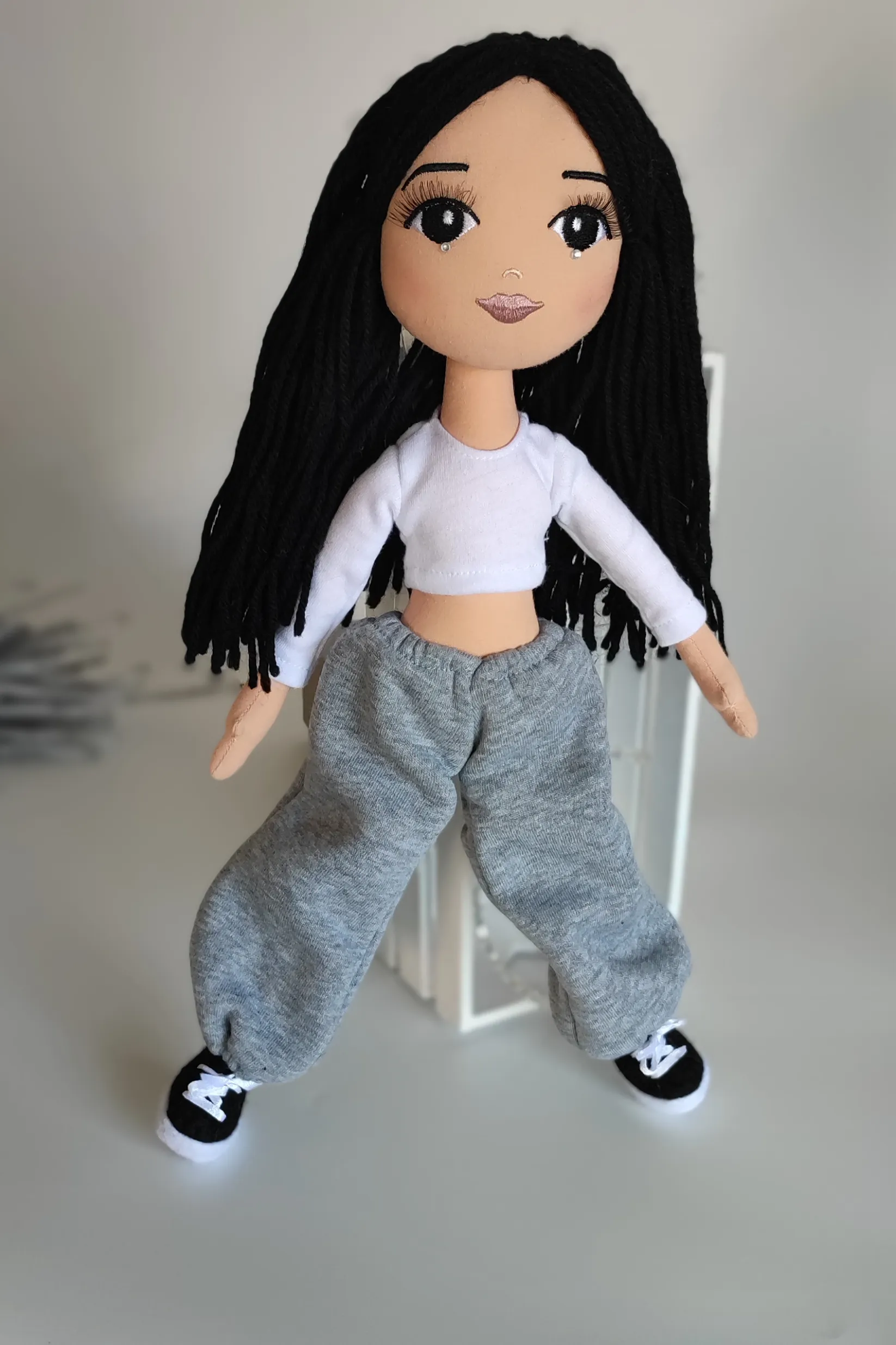 OFFER Carla Flila Doll   Oversize Set
