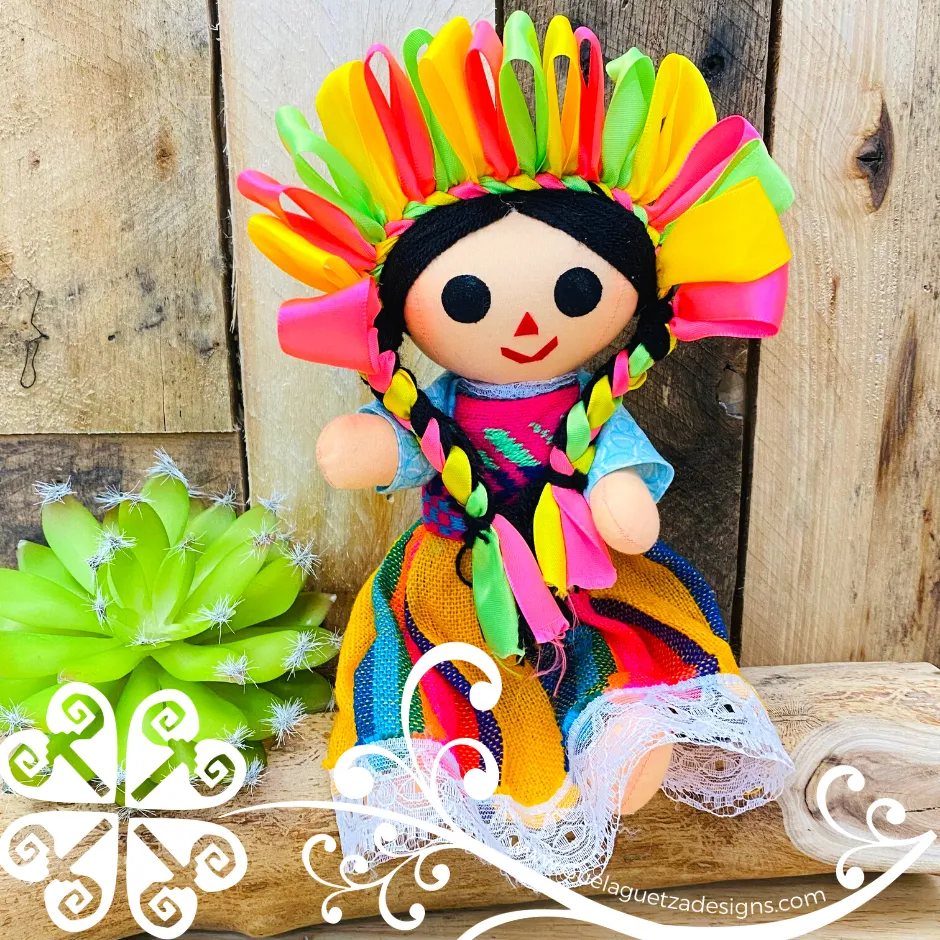 Small Mexican Otomi Doll - Sencilla