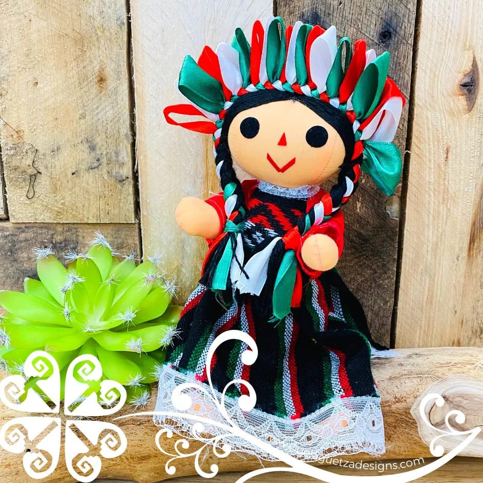 Small Mexican Otomi Doll - Sencilla
