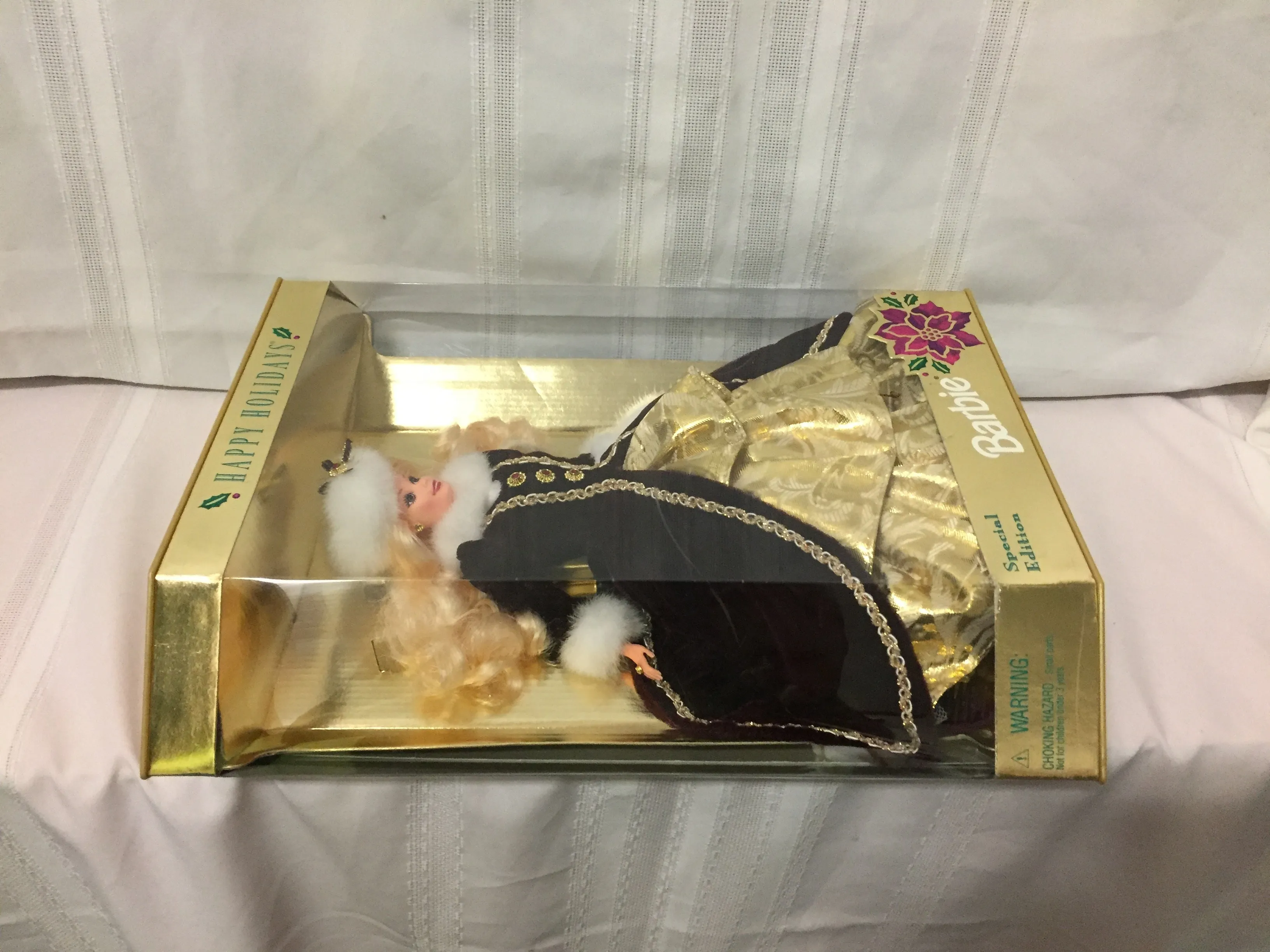 Vintage 1996 Special Edition Happy Holidays Barbie #15646 Mattel NRB