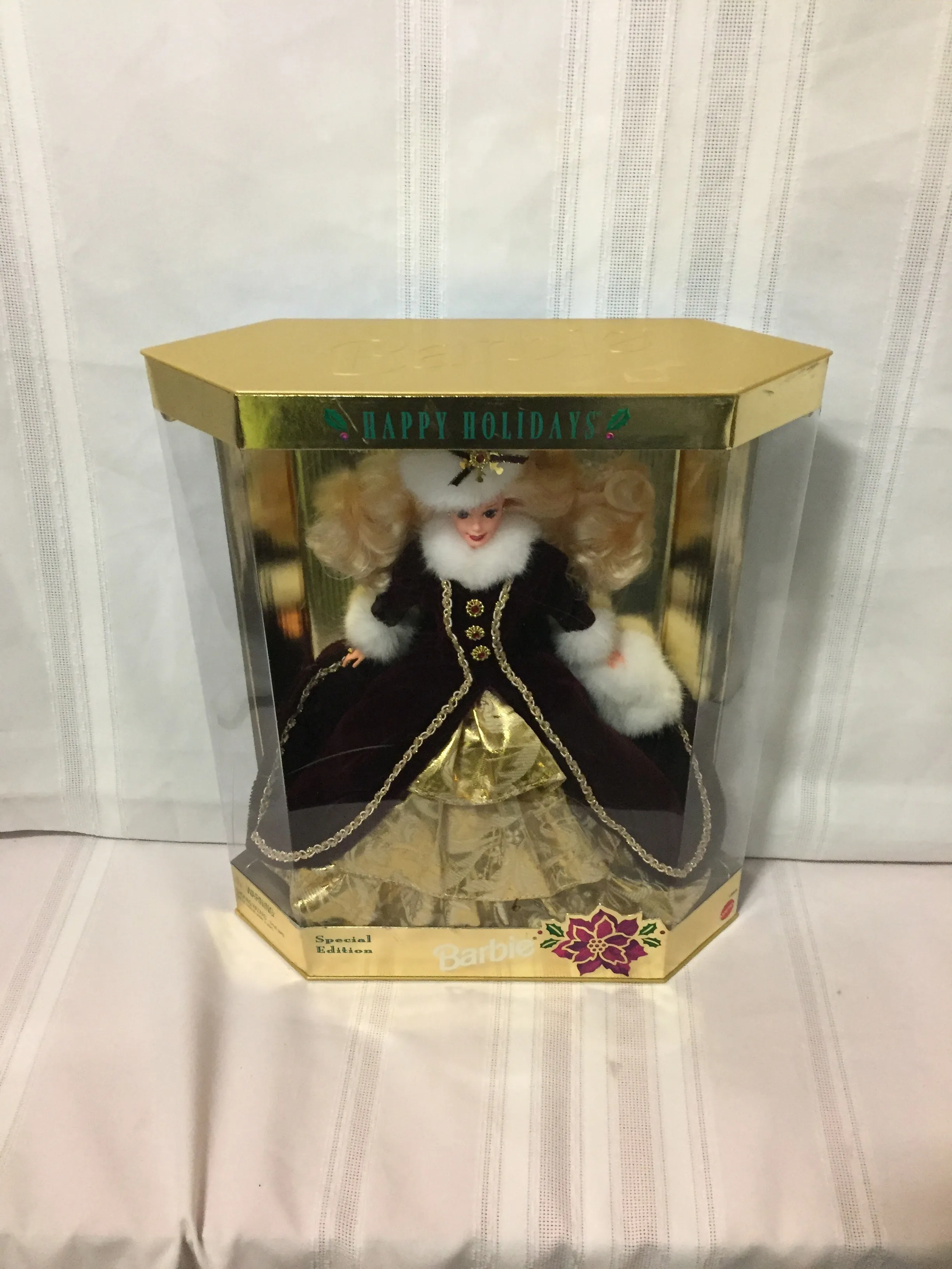 Vintage 1996 Special Edition Happy Holidays Barbie #15646 Mattel NRB